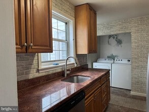 Building Photo - 117 Lea Rd