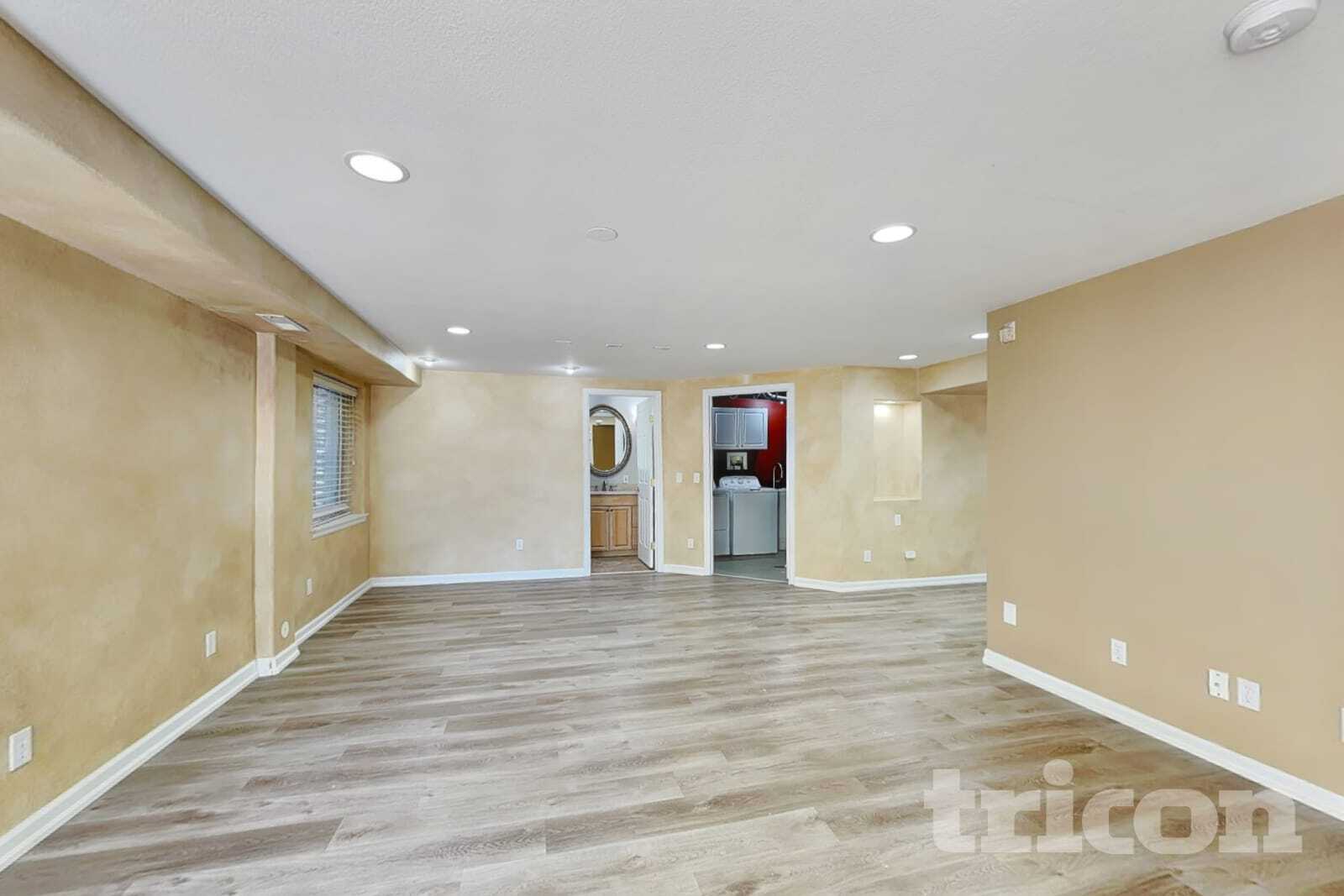 Building Photo - 5971 S Zeno Ct