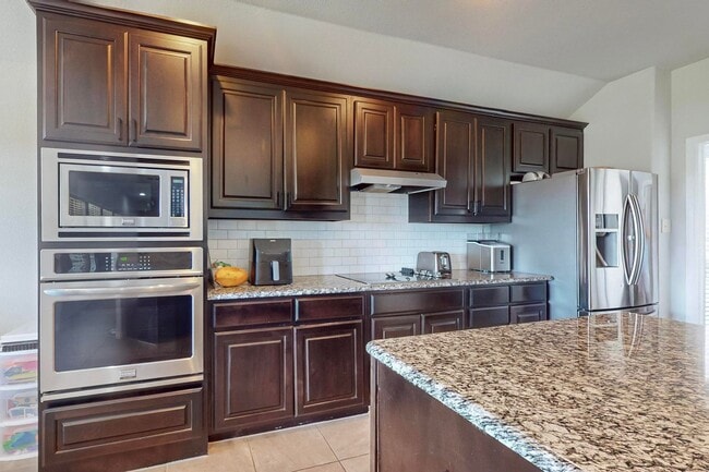 Building Photo - Lakeview Bliss: Your Dream Home Awaits! Community Pool and Park