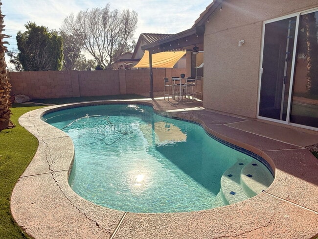 Building Photo - 6650 W Megan St