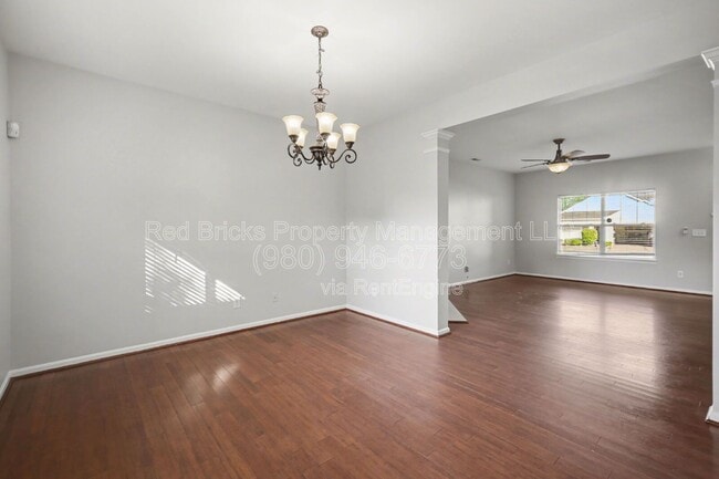 Building Photo - 5518 Stowe Derby Dr