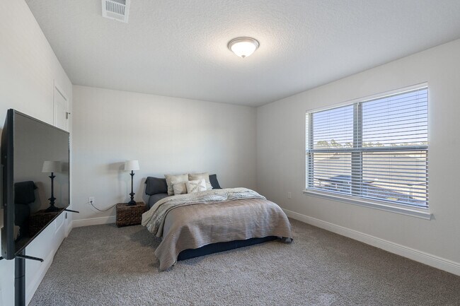 Building Photo - 113 Ridgeway Cir