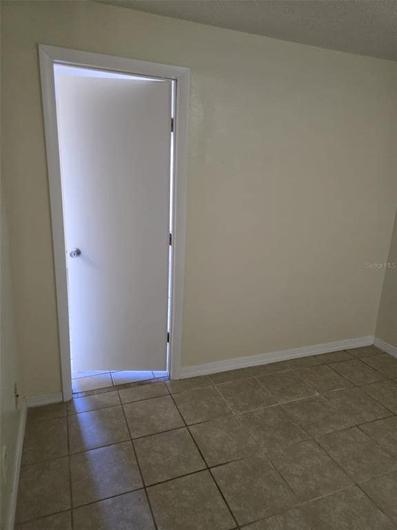 Building Photo - 2100 S Washington Ave