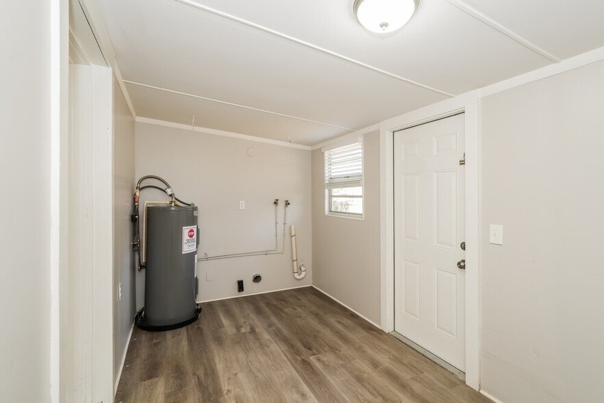 Building Photo - 2014 E Humphrey St