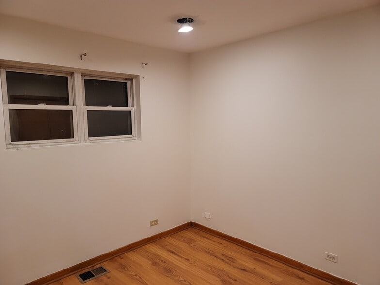 Building Photo - 1719 S Ruble St