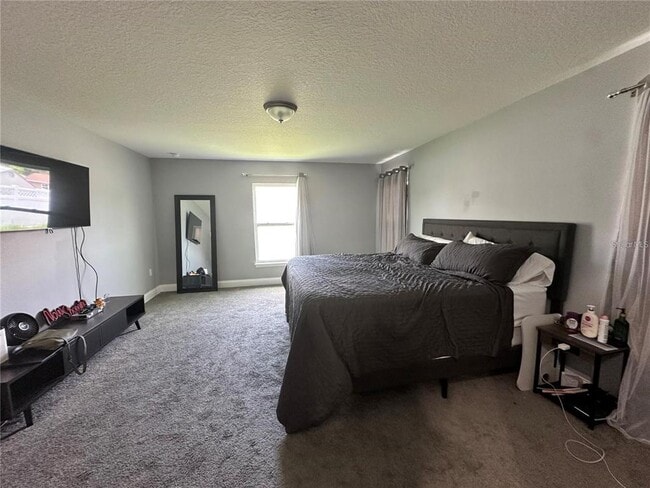 Building Photo - 943 Derbyshire Dr