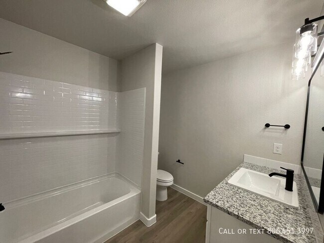 Building Photo - 3020 140th St