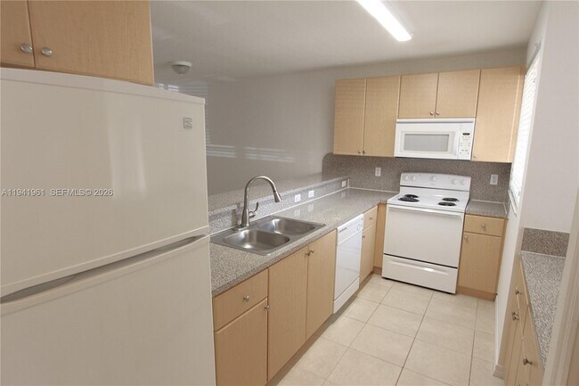 Building Photo - 22821 SW 88 Pl #