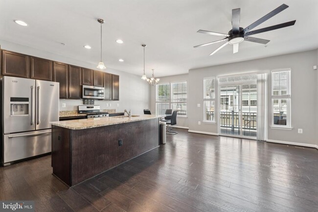 Building Photo - 381 Buckeye Cir