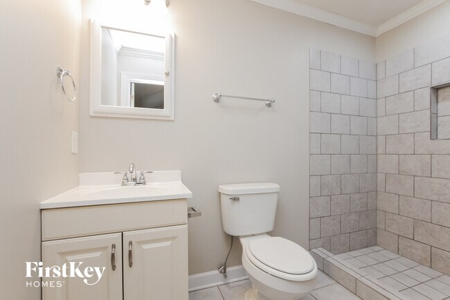 Building Photo - 2310 Fernridge Ln