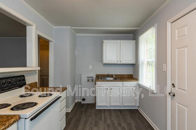 Building Photo - 321 Angier Ave