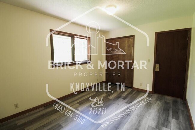 Building Photo - 6713 Langston Dr