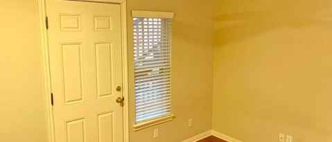 Building Photo - 3009 Speedway-