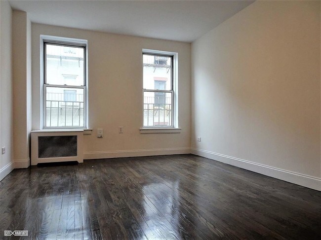 Primary Photo - 226 E 89th St