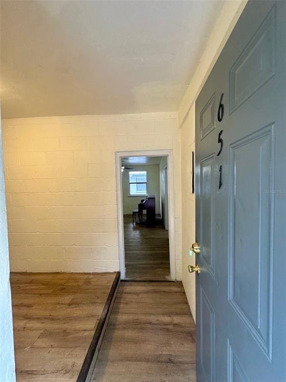 Building Photo - 651 NE Waldo Rd