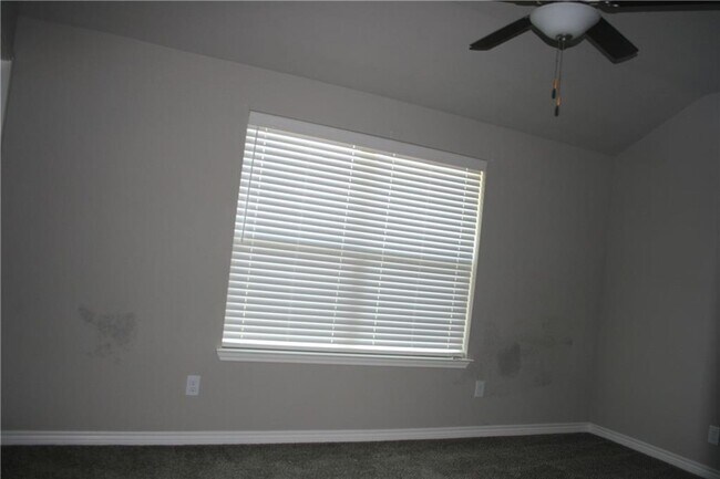 Building Photo - 6100 Cordillera Dr