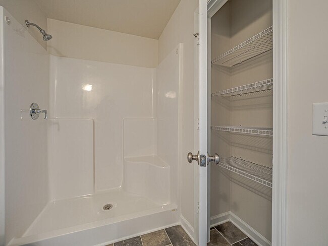 Building Photo - 1830 Lacebark Dr
