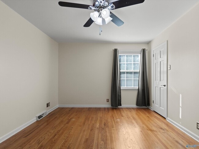 Building Photo - 826 Eldorado Ave SE