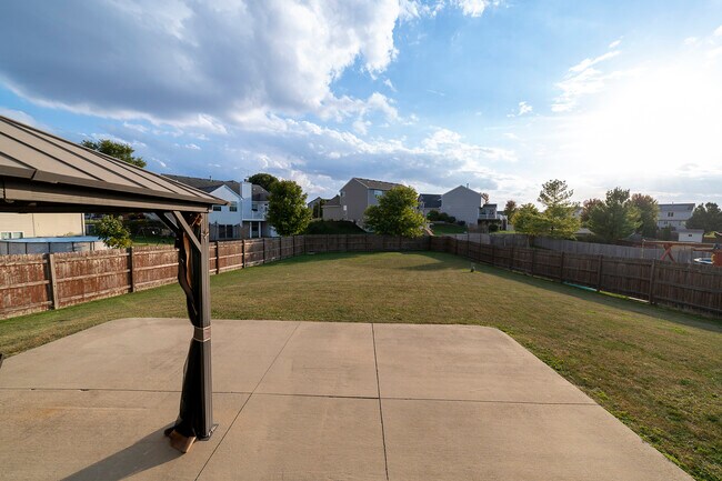 Building Photo - 442 Windett Ridge Rd