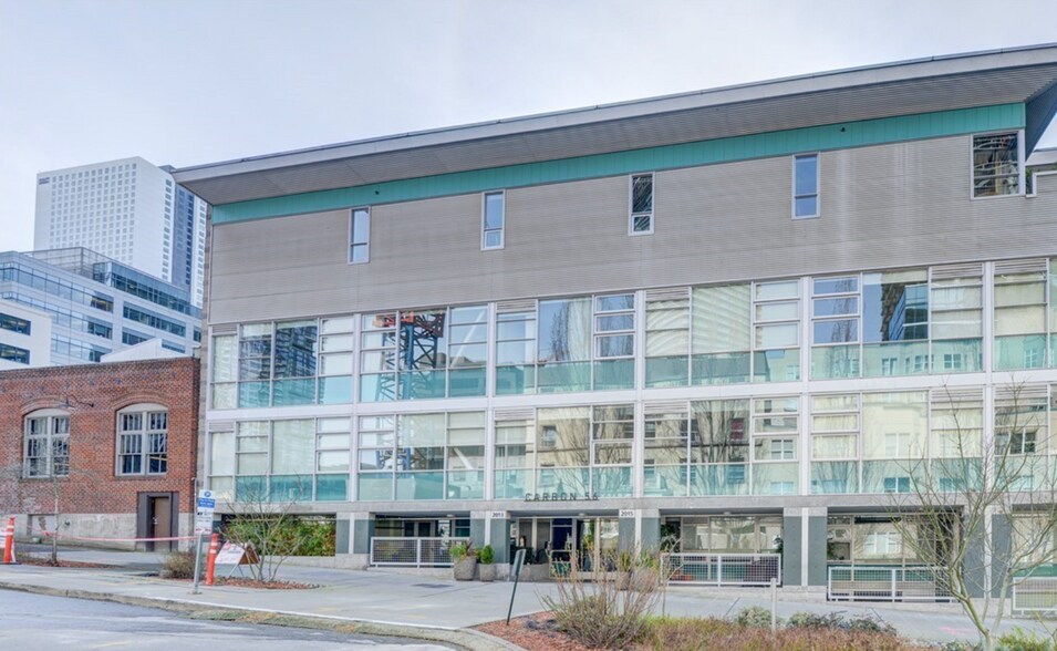 Building Photo - 2015 Terry Ave