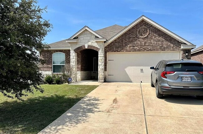 Building Photo - 19600 Per Lange Pass