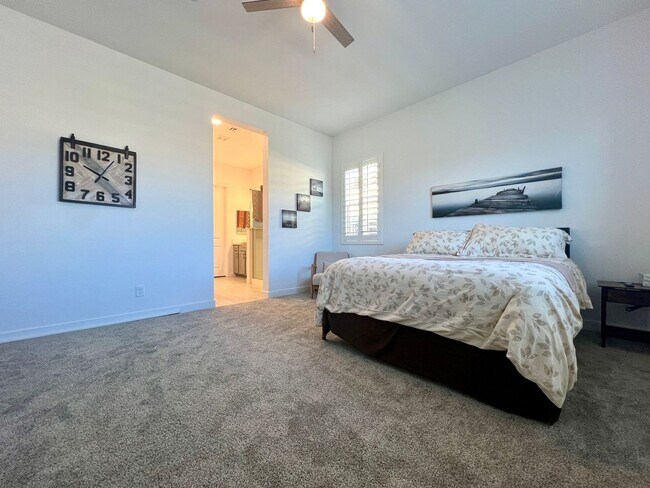 Building Photo - Immaculate 3 Bedroom Furnished Smart Home in Lake Las Vegas – A Tranquil Desert Oasis