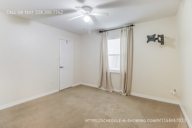 Building Photo - 3612 Miles Ln