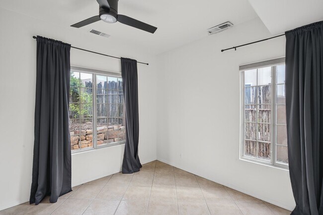 Building Photo - 4184 New Moon Cir