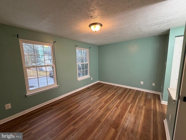 Building Photo - 125 Laurel Valley Ct