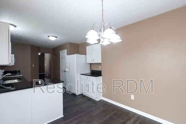 Building Photo - 9130 Allegro Dr