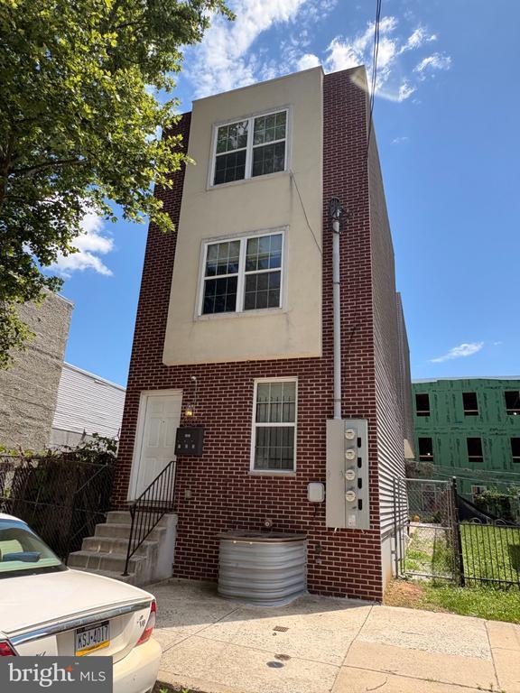 Building Photo - 1407 N Bouvier St
