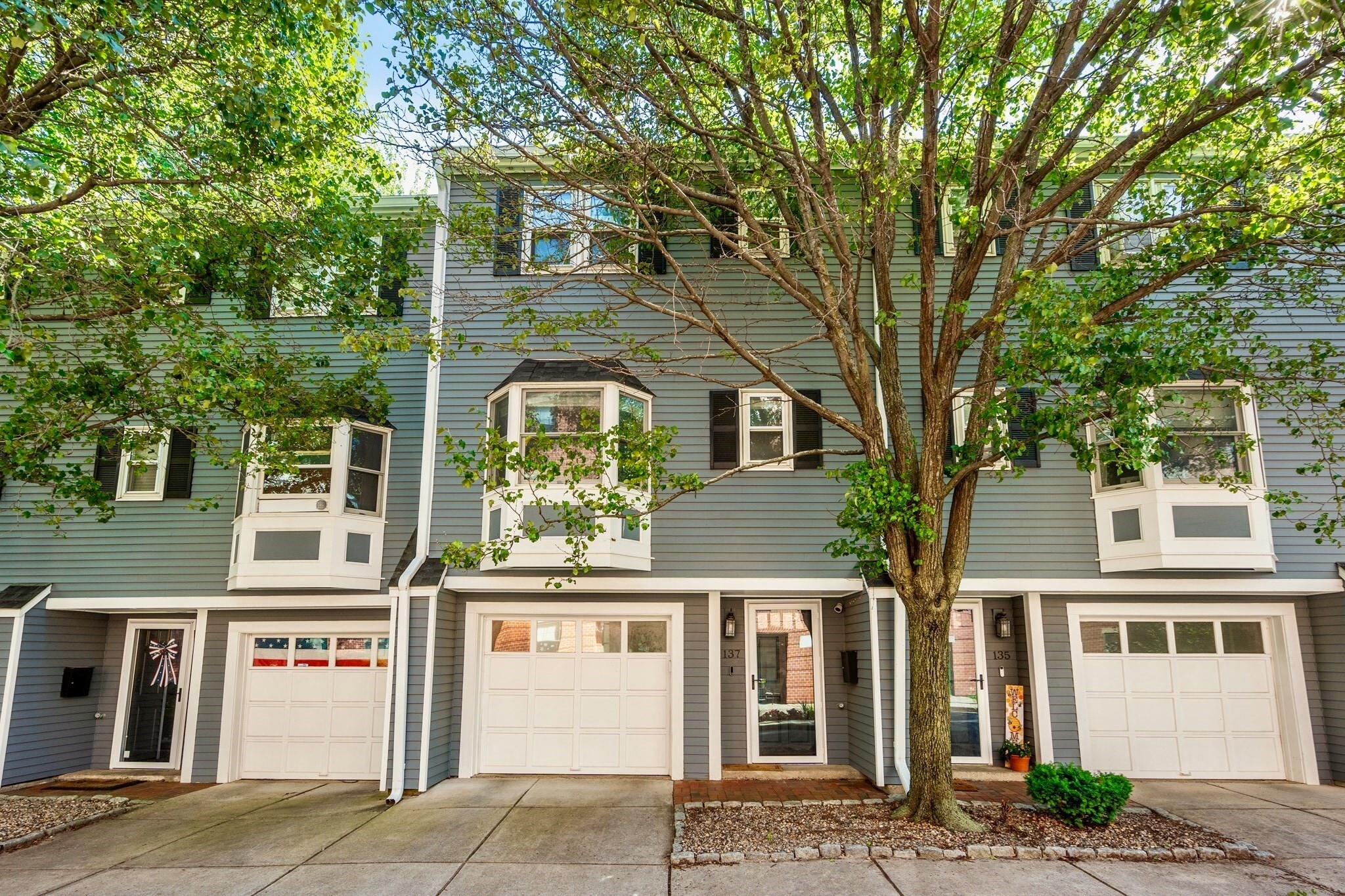 Building Photo - 137 Bolton St