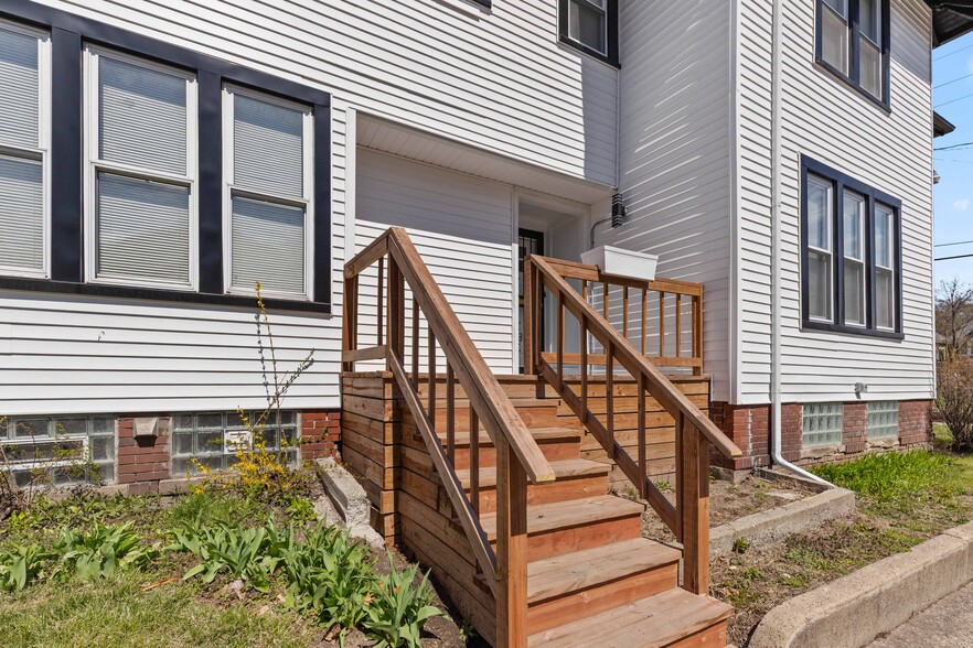 Building Photo - 7407 E Vernor Hwy