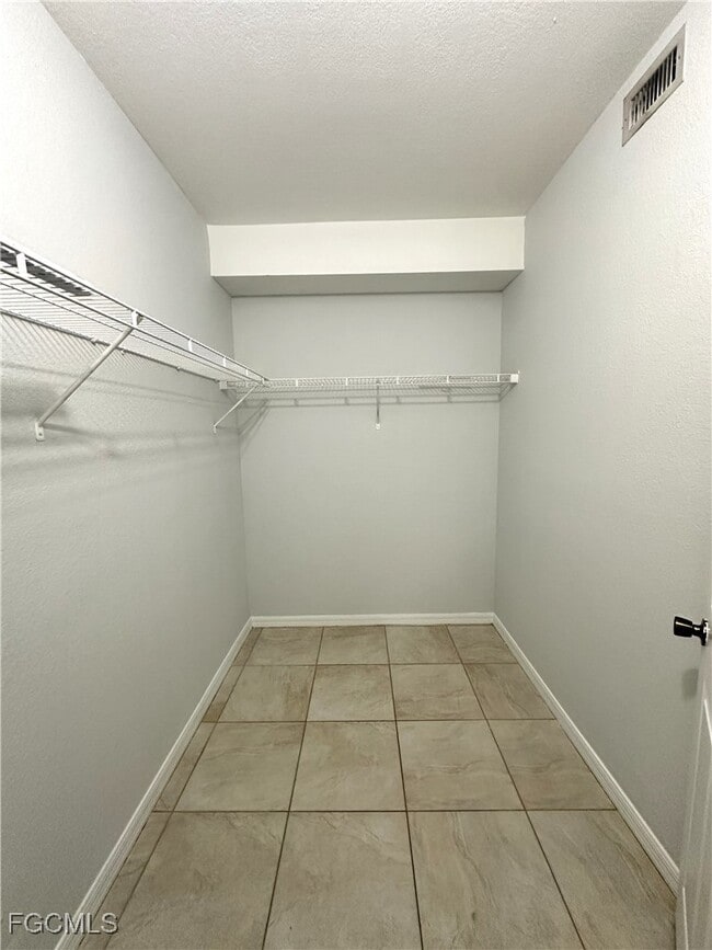 Building Photo - 8423 Bernwood Cove Loop