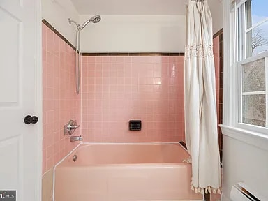 Building Photo - 1546 Dranesville Rd