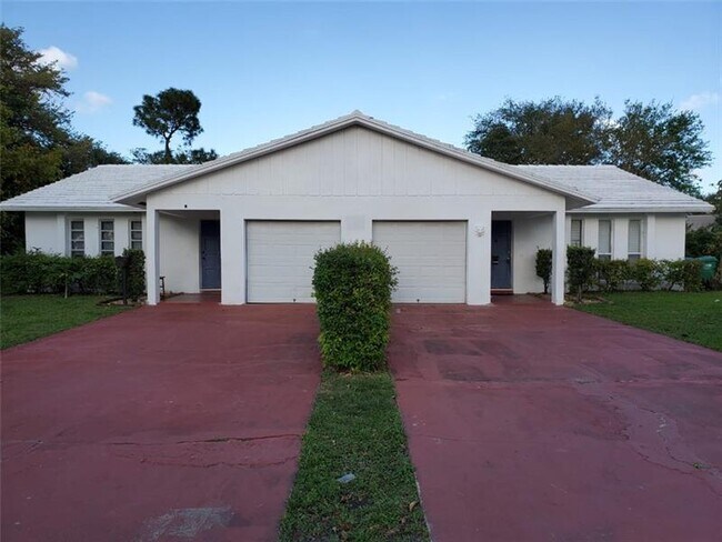 Primary Photo - 4391 NW 75th Ave