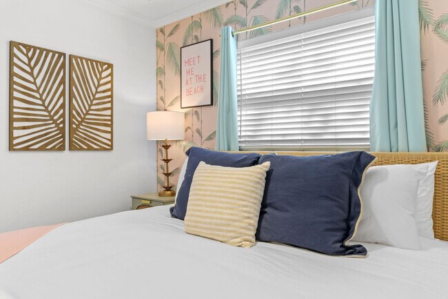 Building Photo - 12263 90th Ave