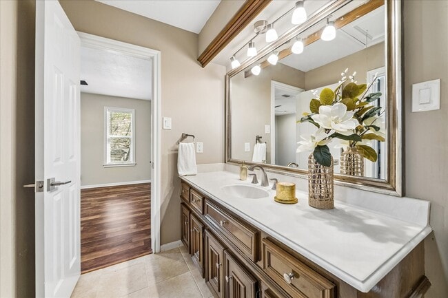 Building Photo - 1030 Crossroads Dr