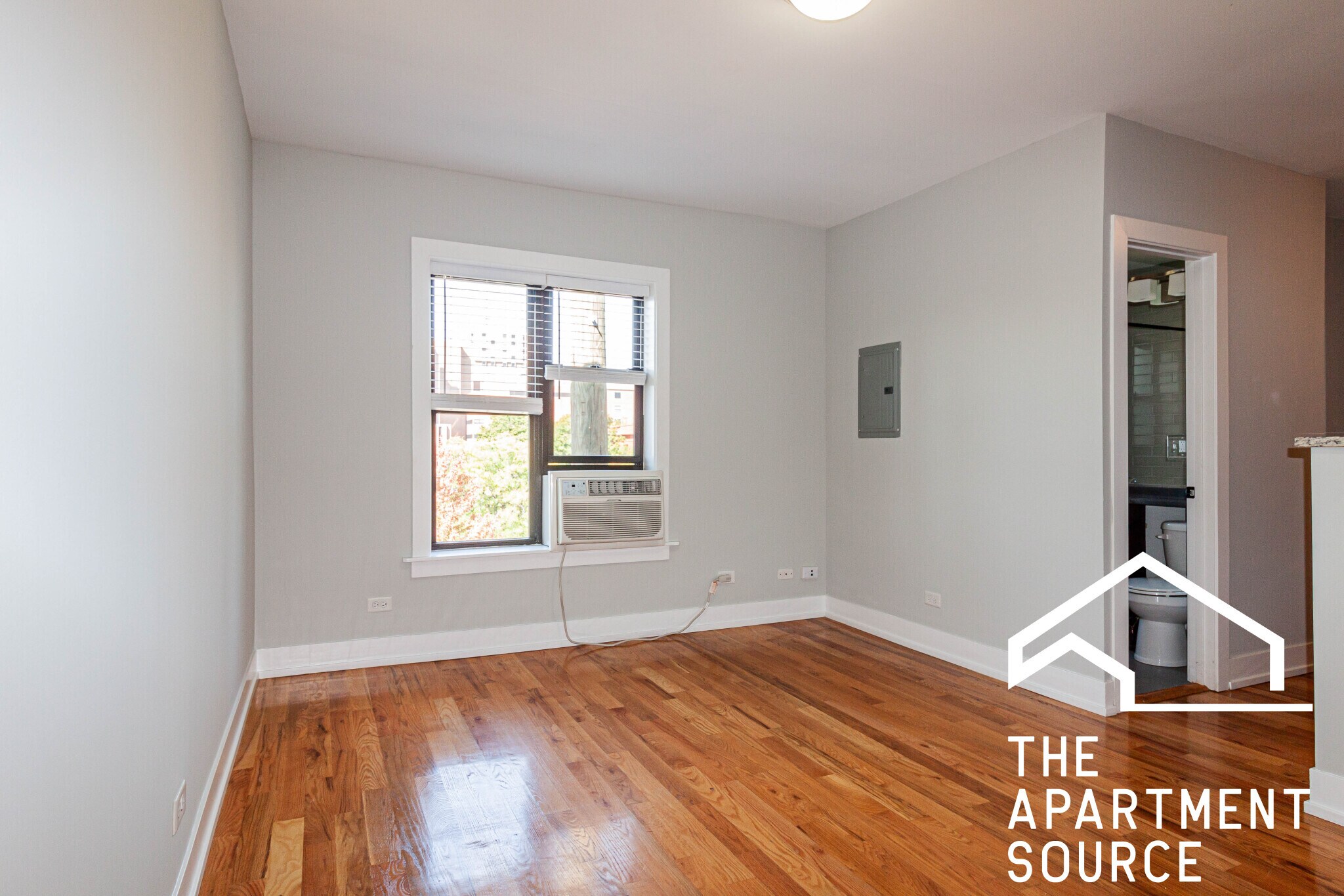 Building Photo - 2907 N Mildred Ave