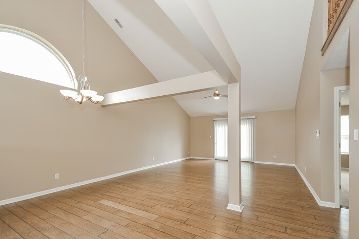 Building Photo - 613 Quail Hollow Dr
