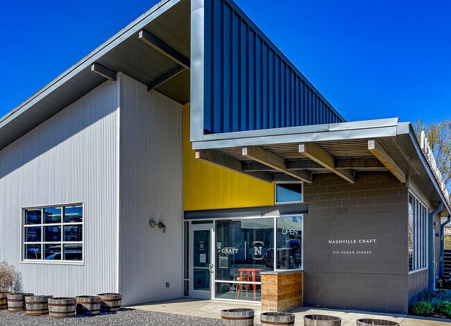 Building Photo - 646 Hamilton Ave