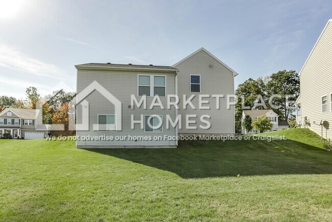 Building Photo - 4722 Torrington Dr SE