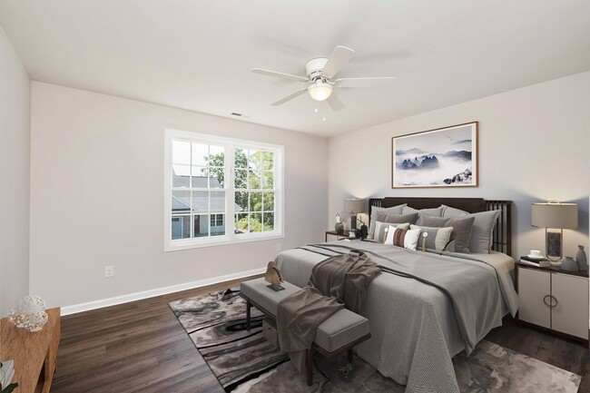 Building Photo - 2740 Village Dr