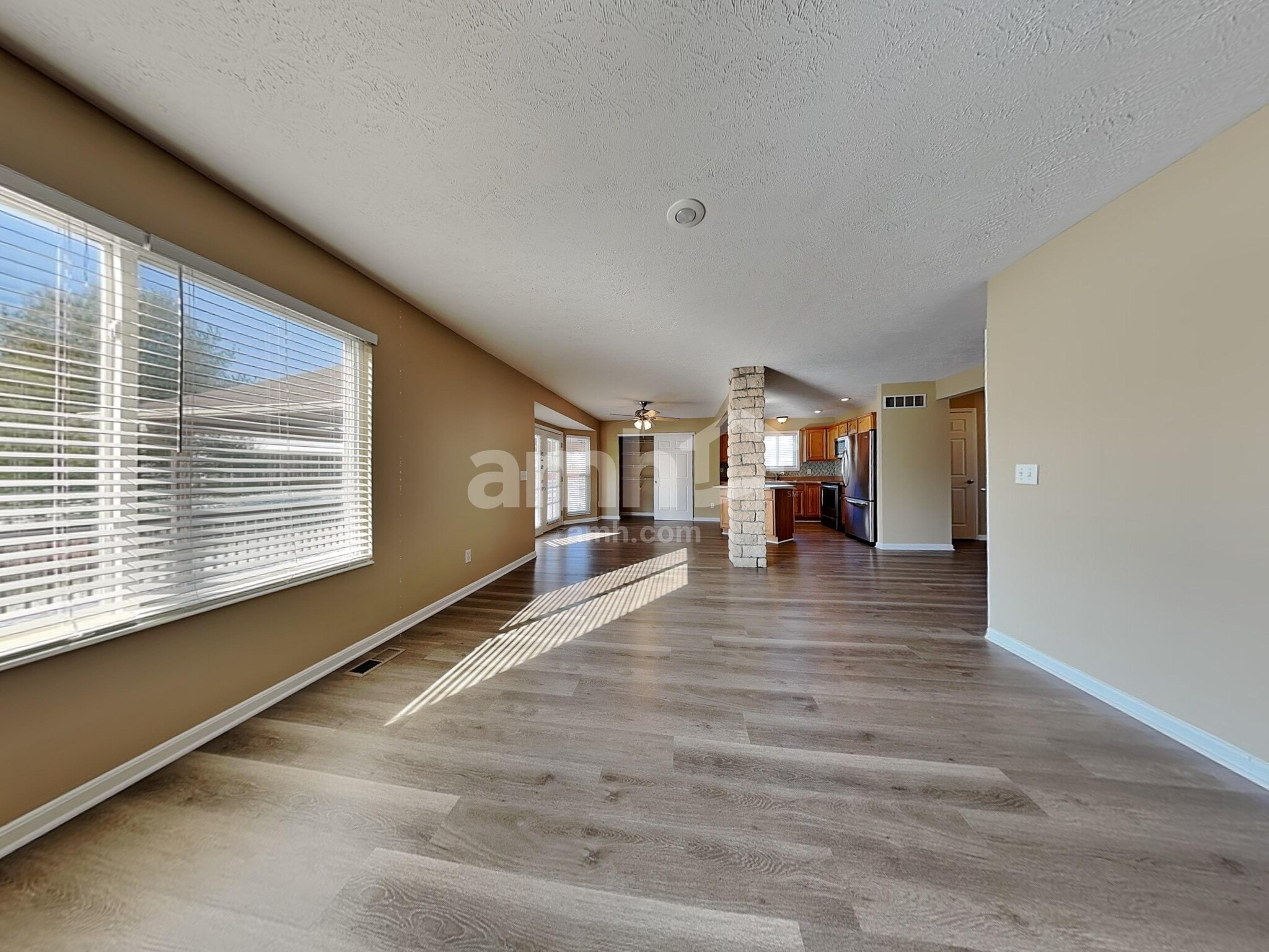 Building Photo - 23 Glenside Dr