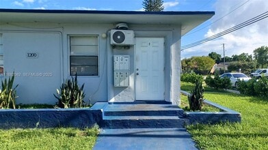 Building Photo - 1200 NE 110th St