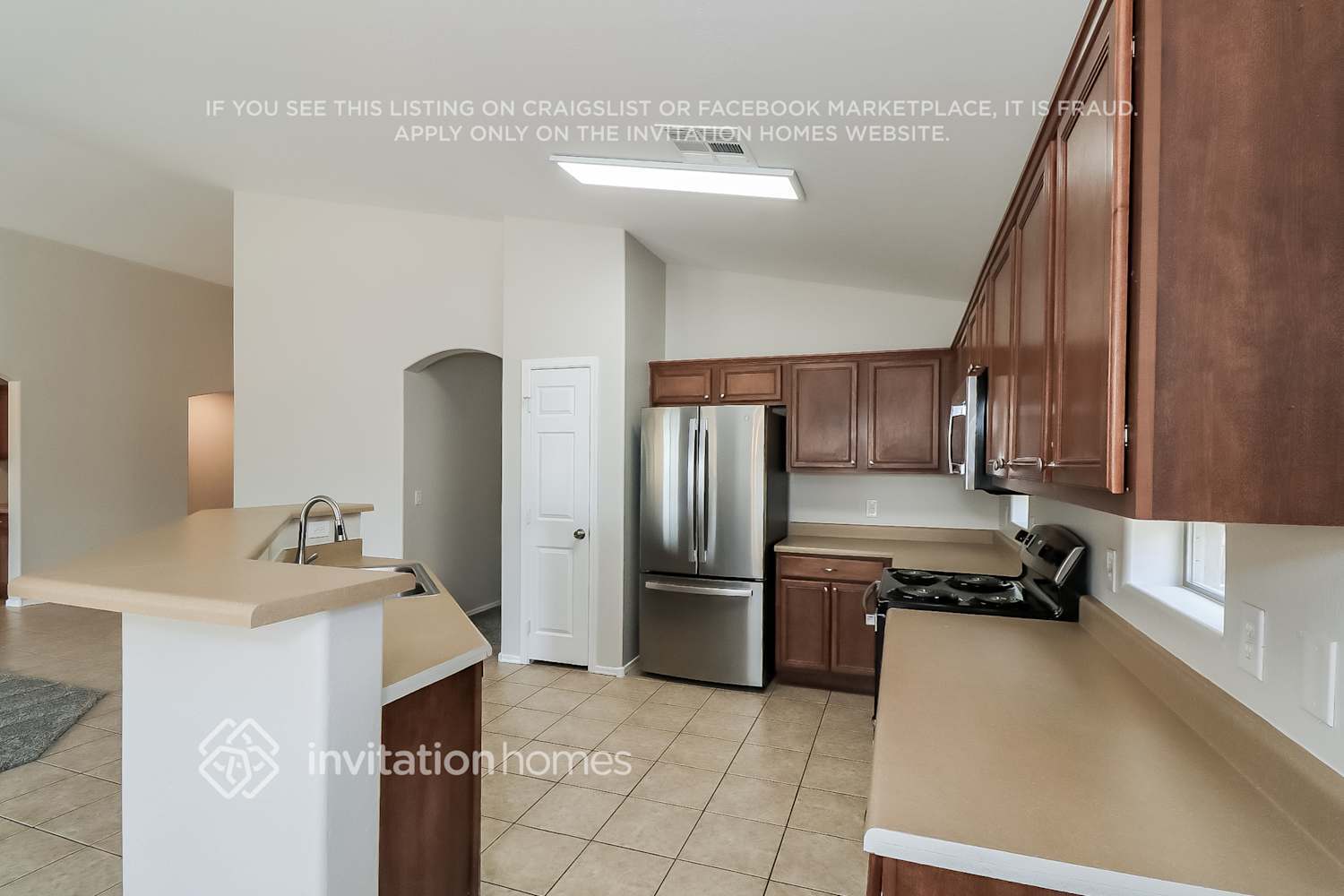 Building Photo - 2201 S 112th Ave