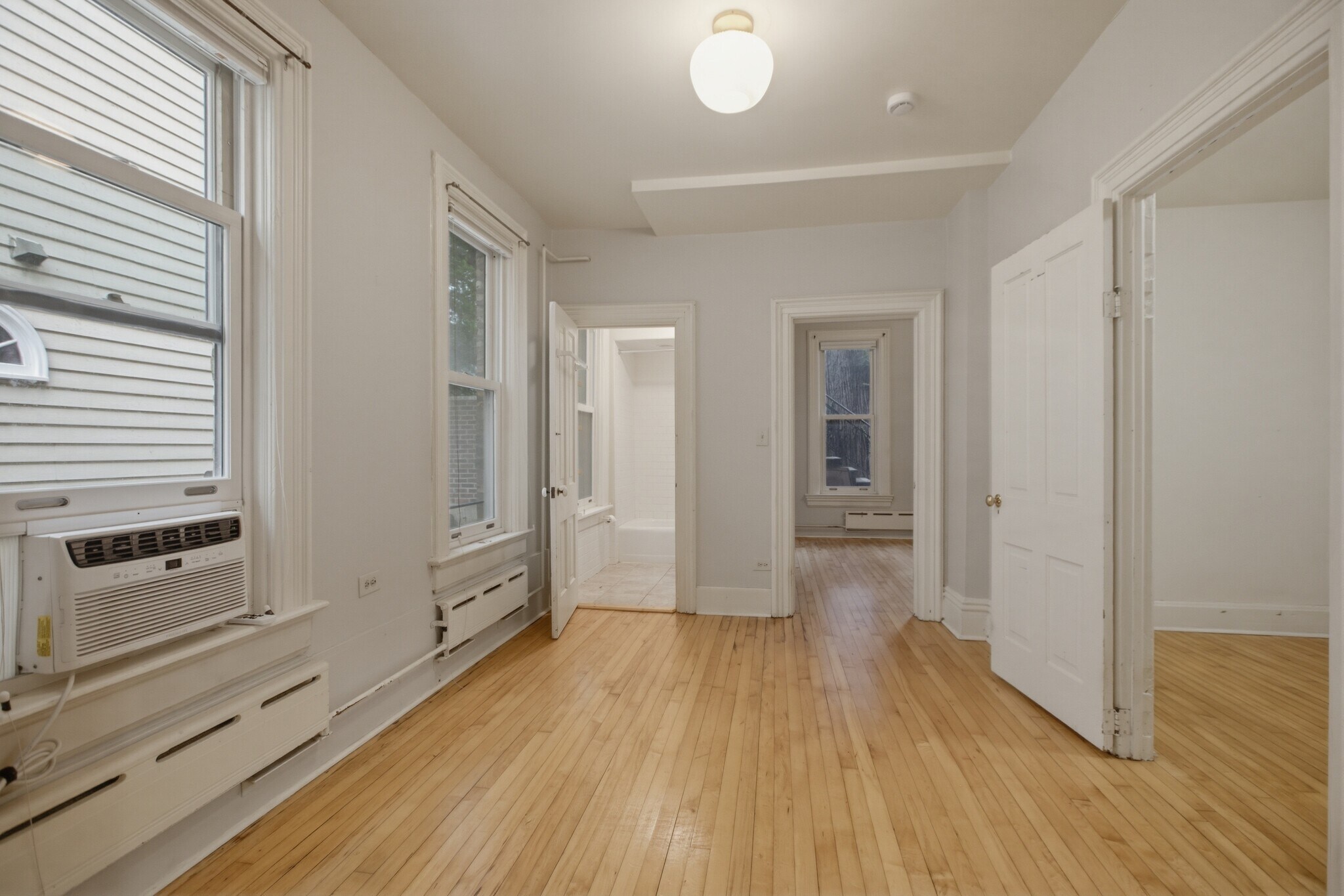 Building Photo - 1843 N Bissell St