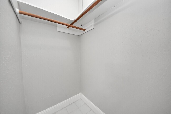 Building Photo - 20627 Burwood Cir