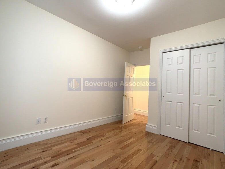 Building Photo - 631 Edgecombe Ave