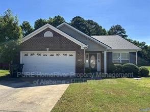 Building Photo - 423 Jasmine Dr